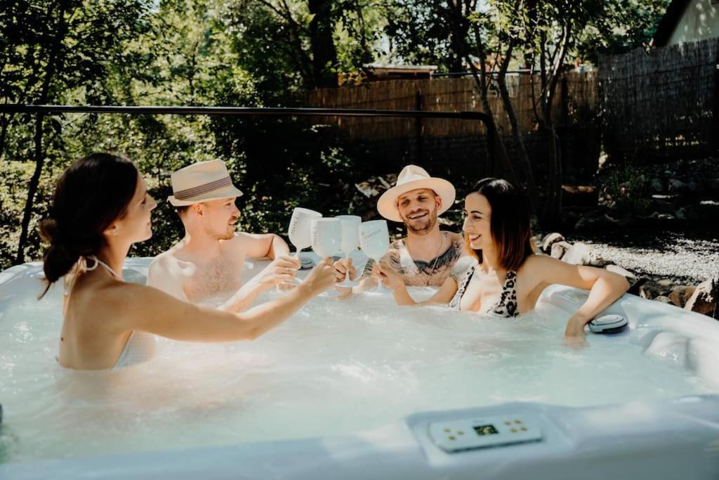 Verőcemaros Maroska Forest Cabin & Wellness מראה חיצוני תמונה